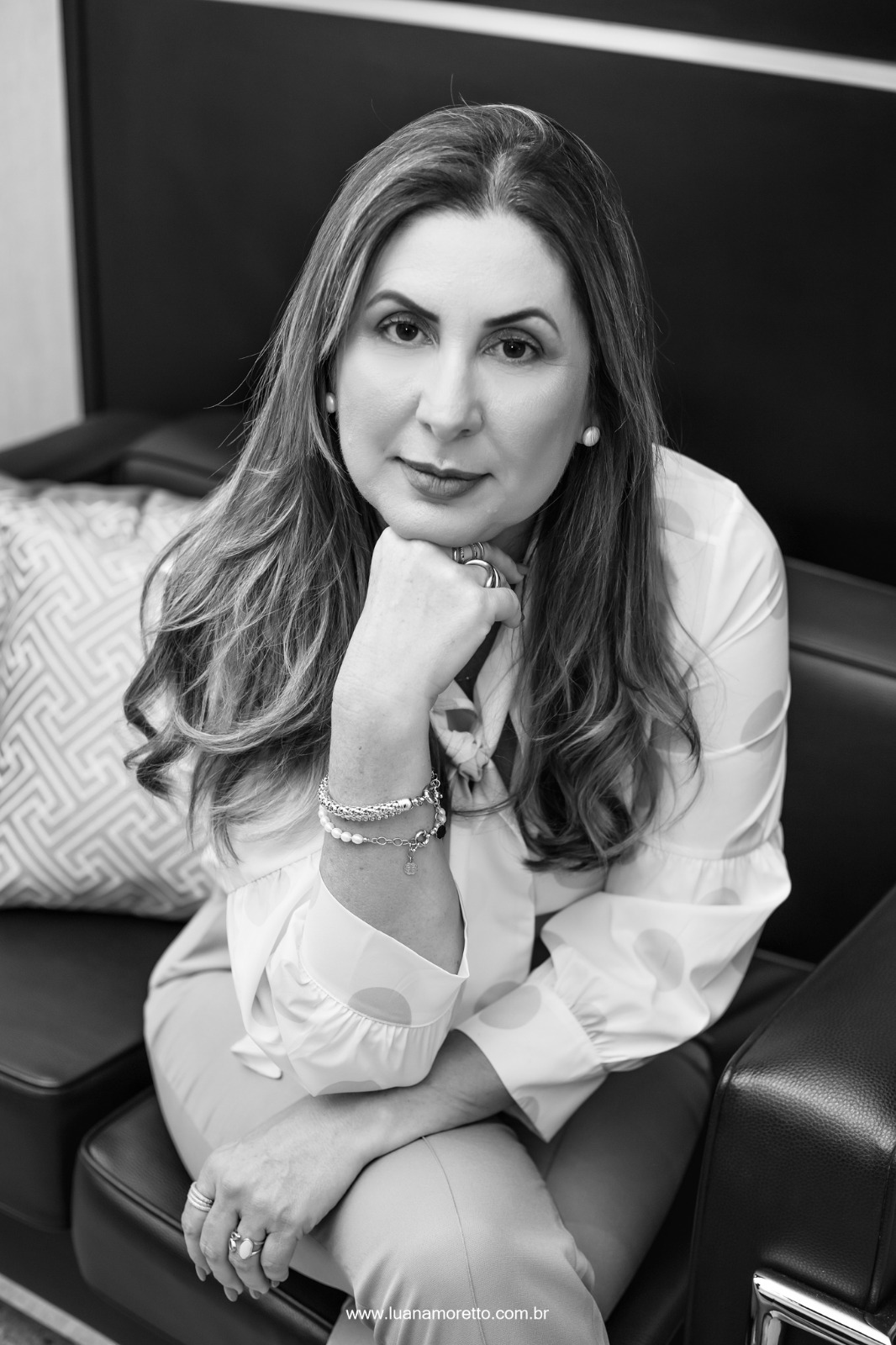 Jo preto e branco.jfif